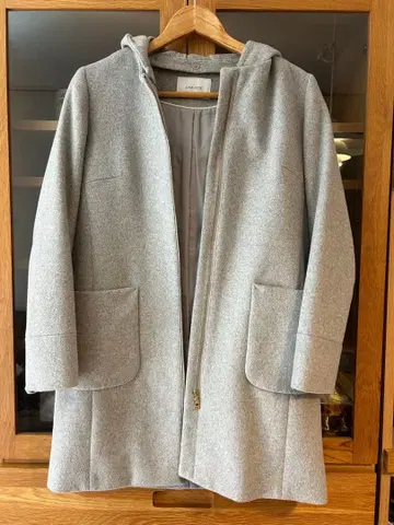 시리시티에의 코트 후드 부착 라이트 그레이