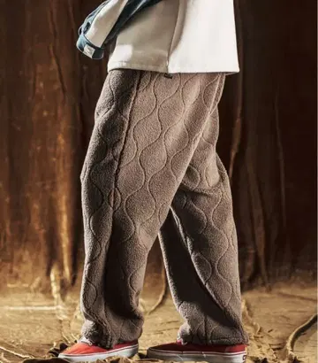 [ 새상품 ] ANGENEHM 앙게네임 보아 퀼팅 팬츠 스모키 브라운 M