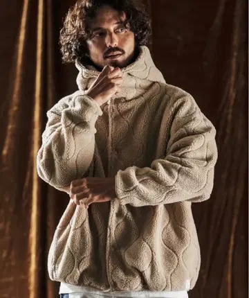 [ 새상품 ] ANGENEHM 앙게네임 보아 퀼팅 블루종 베이지 M