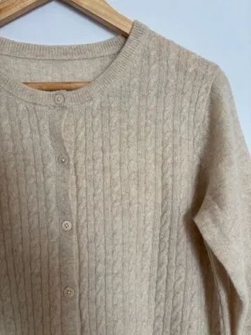 Posh Alma 베이지 케이블 짜임 가디건 긴팔