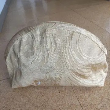 골드 물결무늬 클러치백