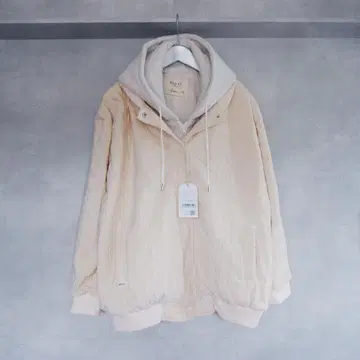 택 포함 새상품 화이트 코듀로이 블루종 후드티와 레이어드 스타일