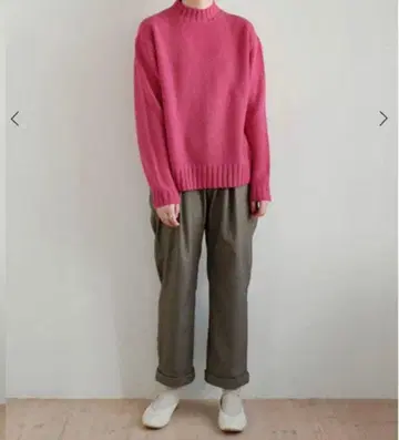 핑크 크루넥 스웨터