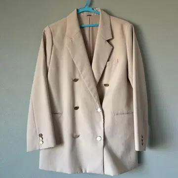 [ 새상품급 ] MilaOwen 베이지 테일러드 자켓