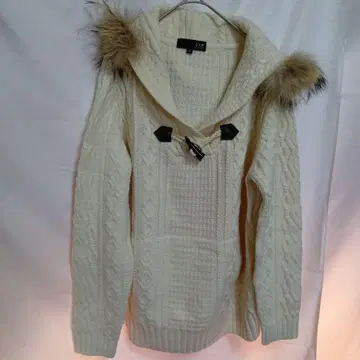 23K 후드 부착 아이보리 니트 lll 23구