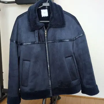 페이크 무스탕 자켓