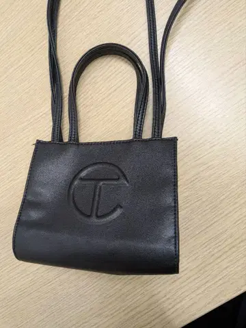 텔파 Telfar 숄더백 블랙