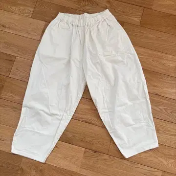 오로네 벌룬 팬츠 아이보리