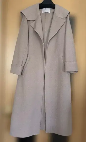 트란테안 손 드 모드 롱 코트