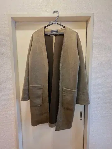 HushHush 올리브 그린 코트 사이즈 2