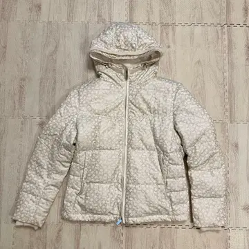 캘빈클라인 화이트 다운 자켓 후드 부착