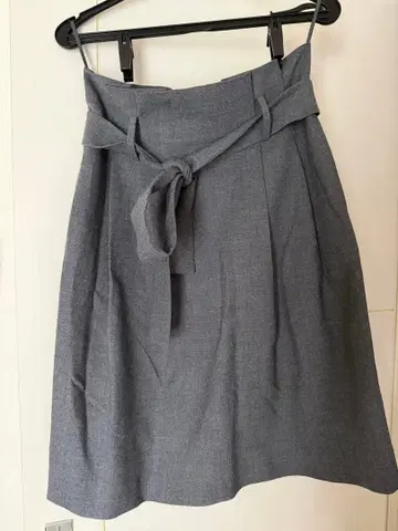 COS 그레이 울 미디 스커트