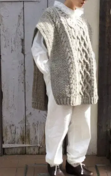 nestrobe 페루 니트 오버 사이즈 베스트