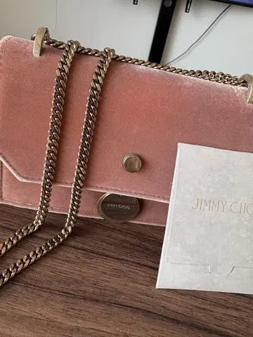 지미추 핑크 벨벳 클러치백