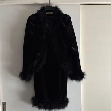 Class ClubBoutique 퍼 파티 원피스