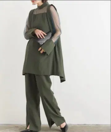 terrace 포멀 셋업 카키