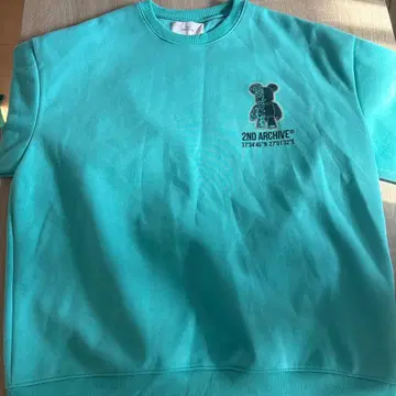 2ND ARCHIVE 곰 프린트 맨투맨