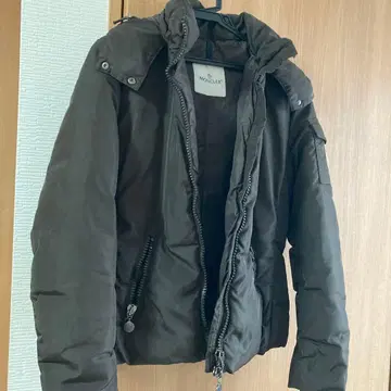 MONCLER 브라운 다운 자켓
