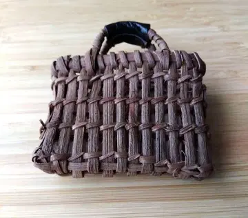 산포도 미니 바스켓 브로치