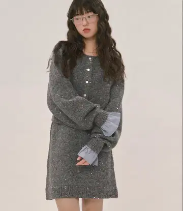 loinnuit 로완뉴이 스팽글 니트 셋업 그레이