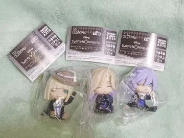 트위스티드 원더랜드 어깨 쿵 폼피오레 기숙사