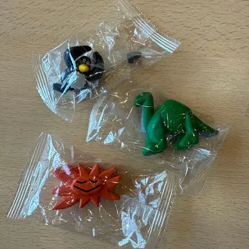 캡슐 토이 세트: 펭귄, 공룡, 태양