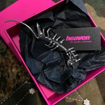 Heaven marcjacobs ヘブンバイマークジェイコブスキコ シルバー イヤーカフ