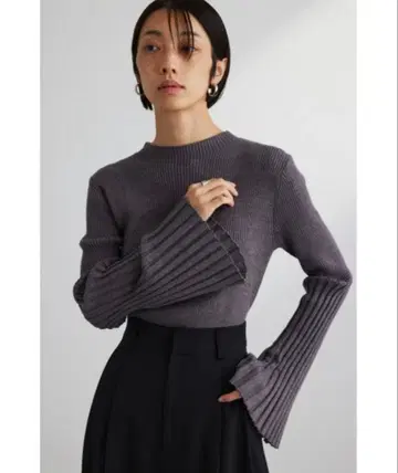 STYLEMIXER 벨 슬리브 니트