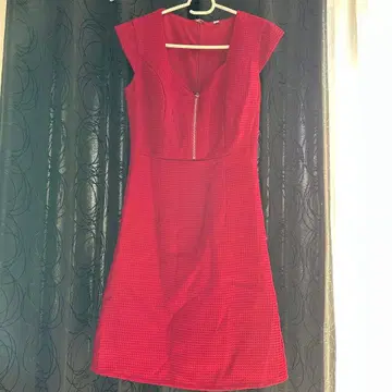 레드 집업 A라인 드레스 S 사이즈