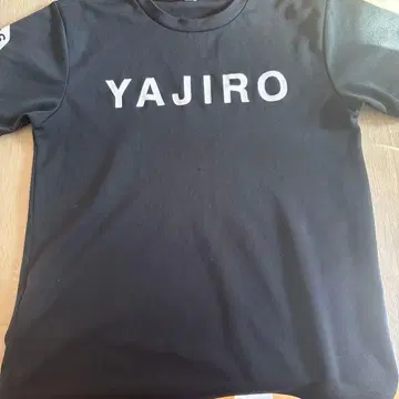 YAJIRO 블랙 컬러 T셔츠 M 사이즈