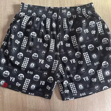 프린트 패턴 블랙 숏팬츠