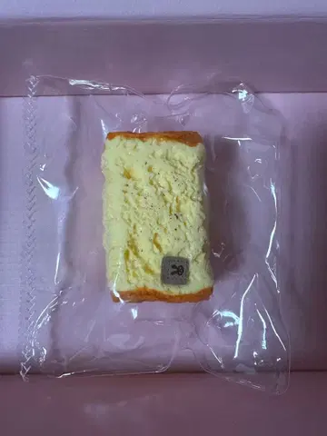 kikisquishy 밀크 캔디 빵 스퀴즈