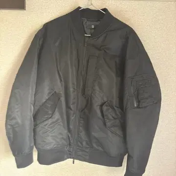 새상품급 UNIQLO +J 하이브리드 다운 오버 사이즈 MA-1