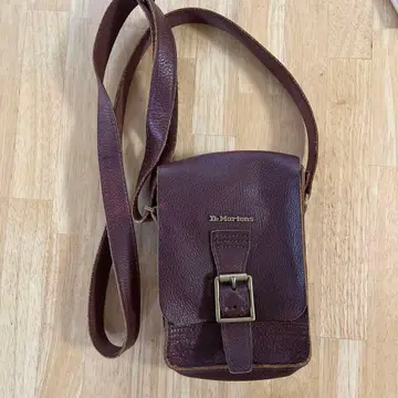 닥터 마틴 가죽 백 브라운