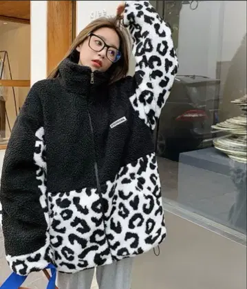 DIAVEL 레오파드 무늬 절개 보아 자켓