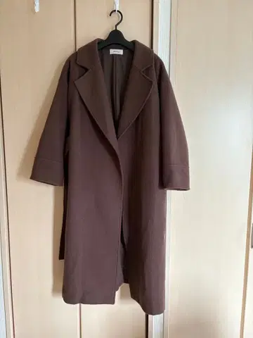 Mila Owen 브라운 롱 코트