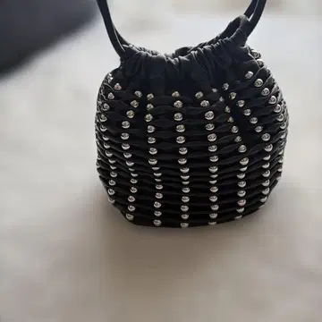 ZARA 복조리형 숄더백