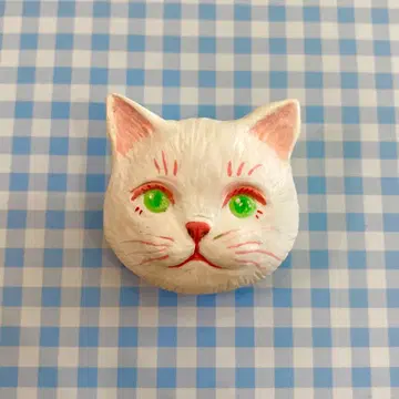 화이트 고양이 브로치