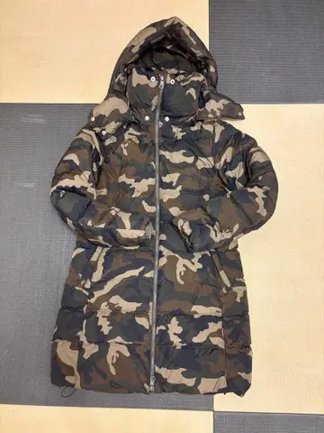 젬블 카모플라주 다운 코트