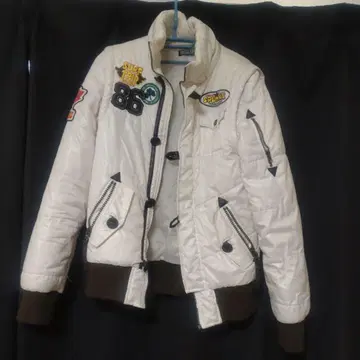 버즈 스판키 다운 자켓