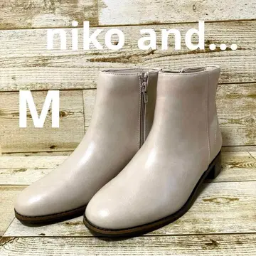 niko and - 숏부츠 아이보리 저반발 택 포함 미사용 M