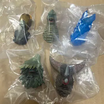 제일복권 울트라맨 시리즈 괴수대전 vol.2 F상 괴수두감 5개