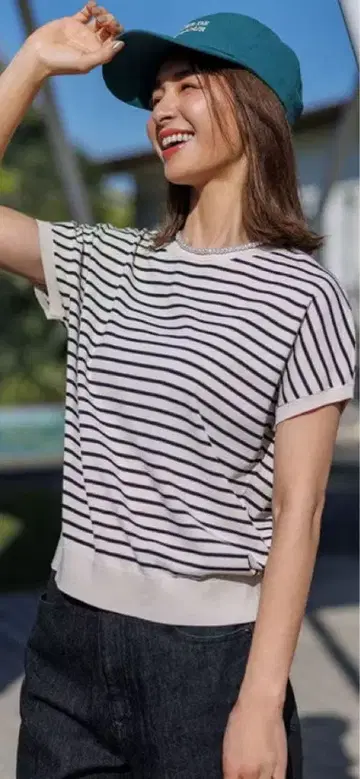 안피로 수수료 기능미 컴팩트 니트 그레이지 블랙 L 사이즈