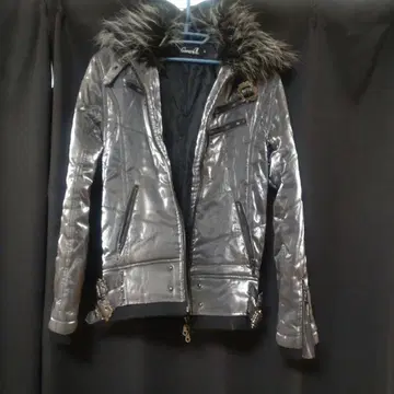 캬바리아 라이더스풍 다운 자켓