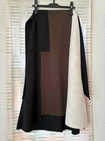 개럴개런트 새상품 스커트