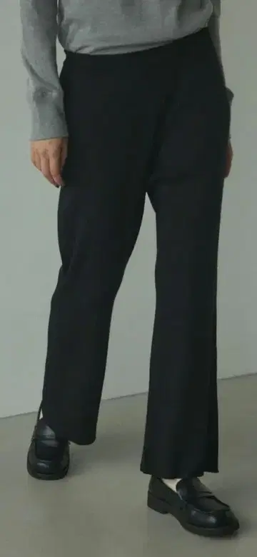 라메 믹스 리브 니트 팬츠