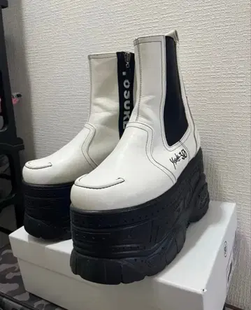 YOSUKE 통굽 부츠 24.0cm