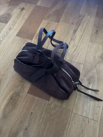 다크 브라운 스웨이드 숄더백