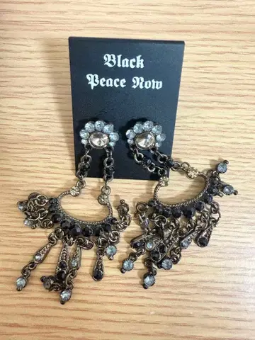 프린지 귀찌 블랙 피스 나우 BLACK PEACE NOW 럭셔리 귀걸이