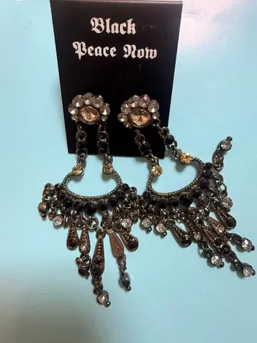 프린지 귀찌 블랙 피스 나우 BLACK PEACE NOW 럭셔리 귀걸이